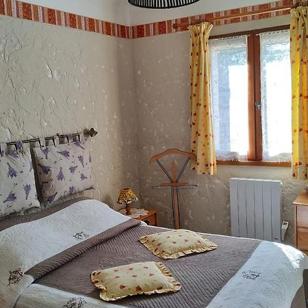 La Pinede De Manon Bed and Breakfast Barjols Buitenkant foto