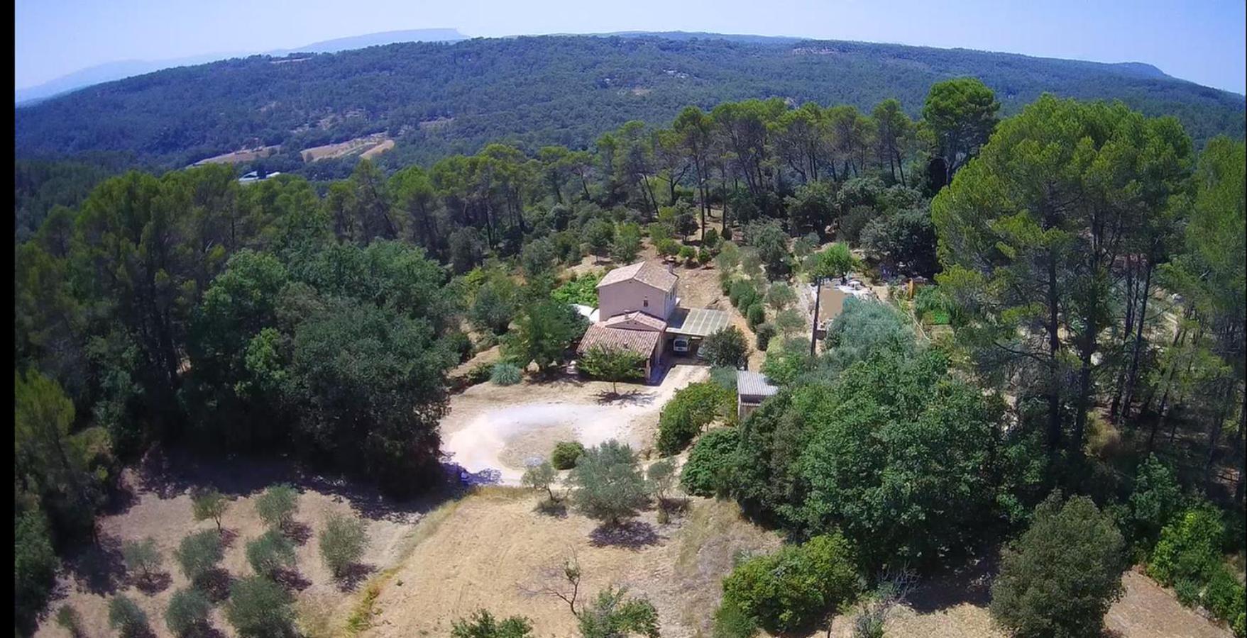La Pinede De Manon Bed and Breakfast Barjols Buitenkant foto